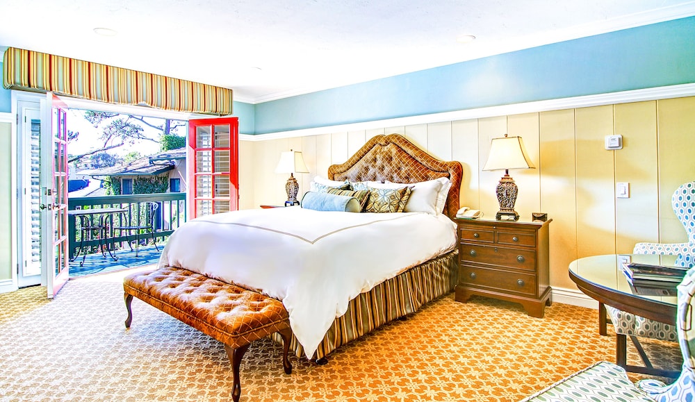 Wayside Inn - carbon neutral hotel in Carmel