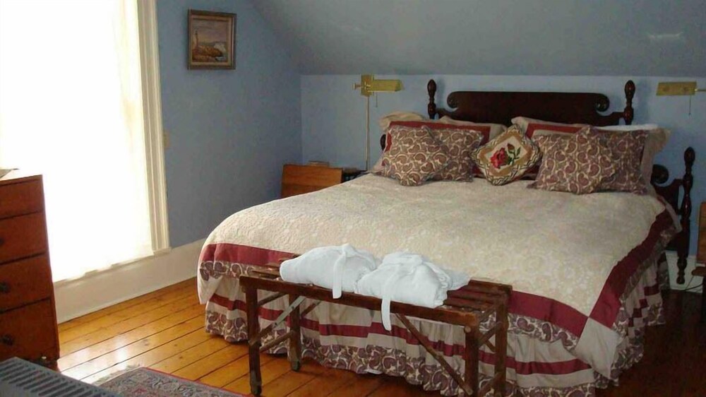 Shipwright Inn — Charlottetown — photo 2