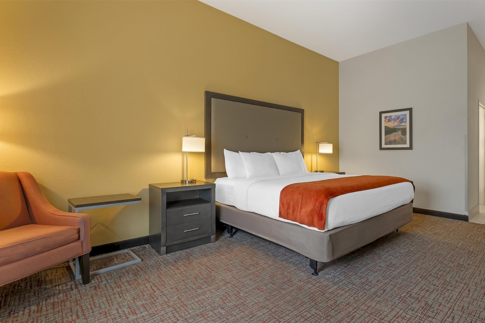 B W Plus Elizabethtown Inn & Suites - photo 13