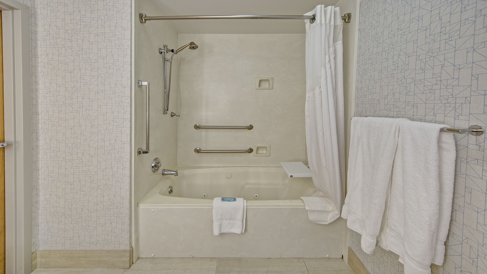 Holiday Inn Express & Suites London by IHG - photo 19