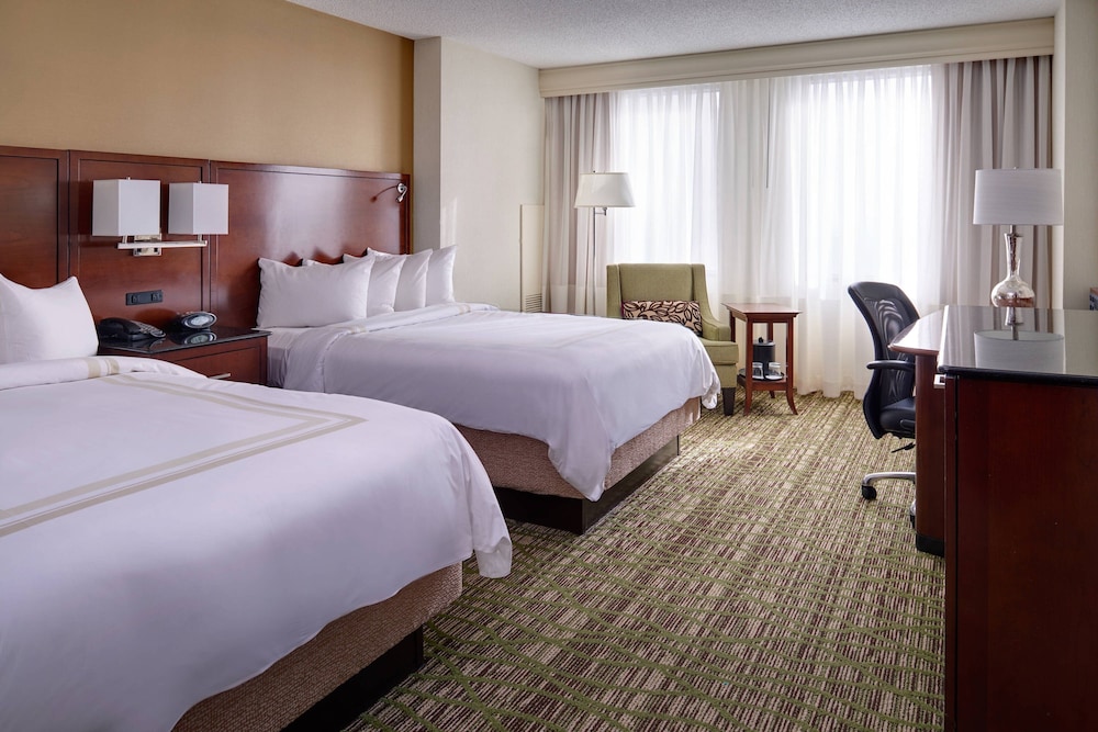 Cleveland Marriott Downtown at Key Tower - photo 8