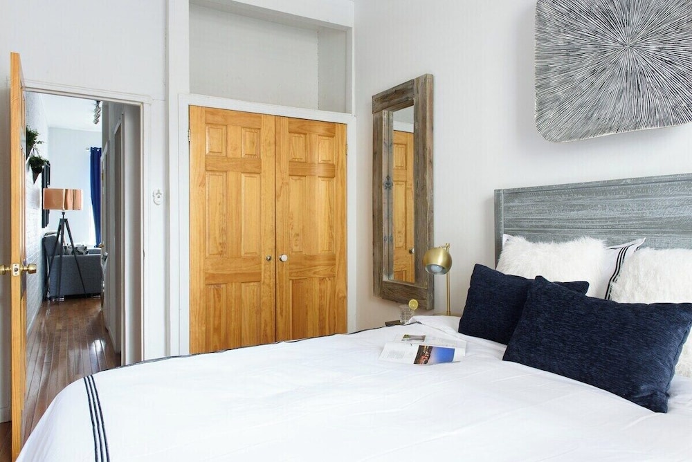 26 4B Newly Furnished 1BR W D Courtyard — 4-Star Luxury Hotel in New York City, United States