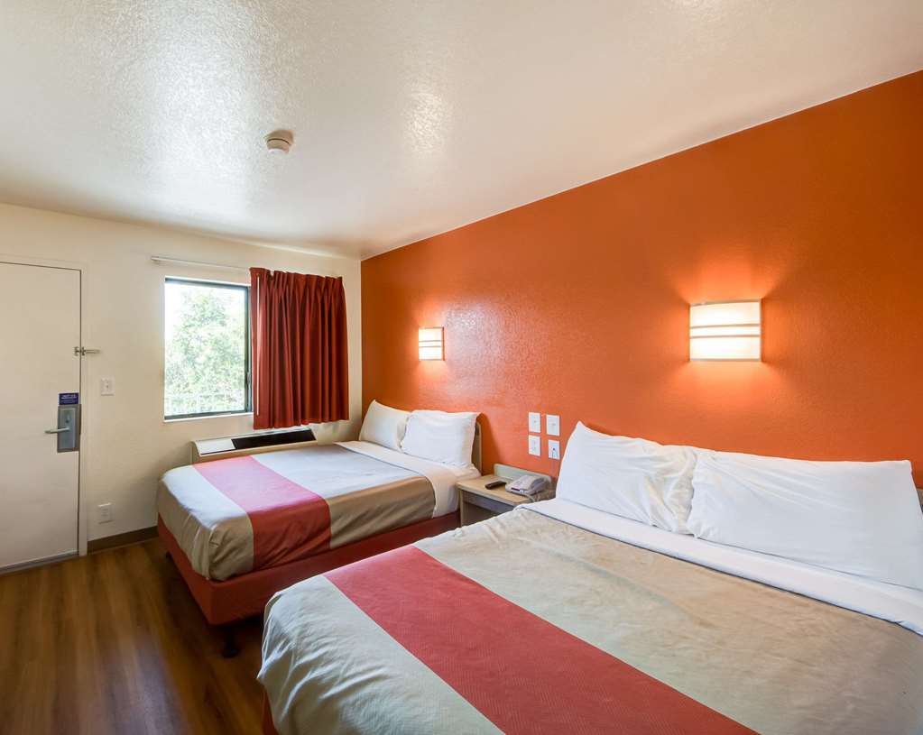 Motel 6 Lakeland FL - photo 16