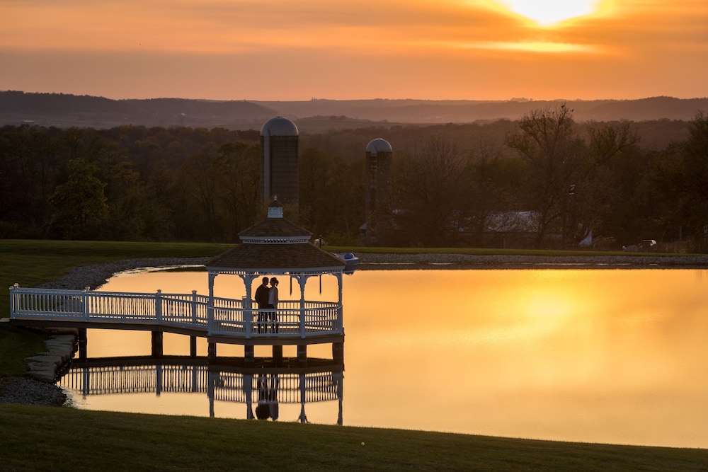 Lefevre Inn and Resort - photo 48