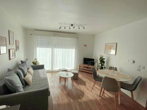 Lovely Flat — Meaux