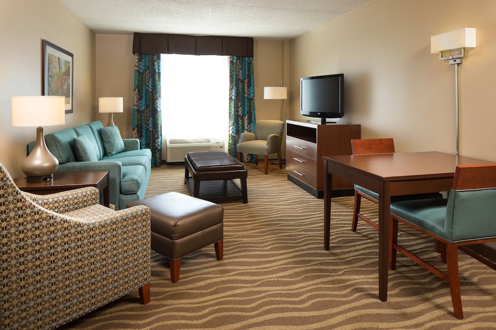 Holiday Inn & Suites Overland Park West by IHG - photo 9