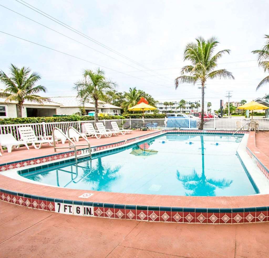 Econo Lodge Cocoa Beach near the Port - photo 21
