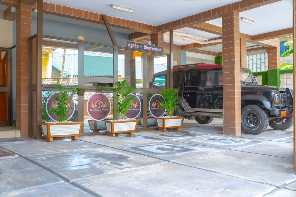 Residence Le Progres — 4-Star Luxury Hotel in Douala, Cameroon