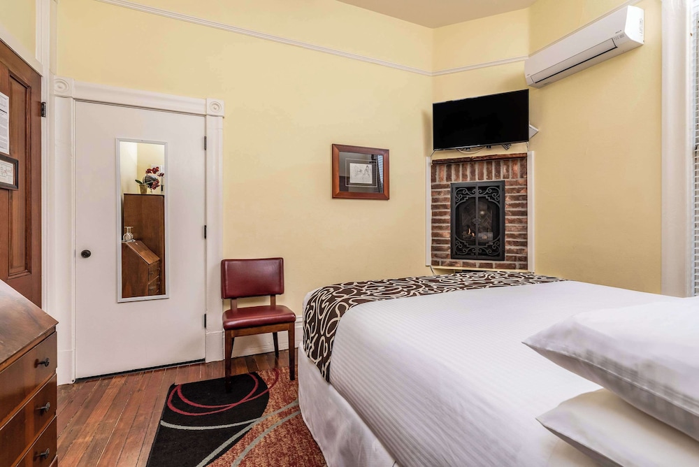 Hotel Napa Valley an Ascend Collection Hotel - photo 22