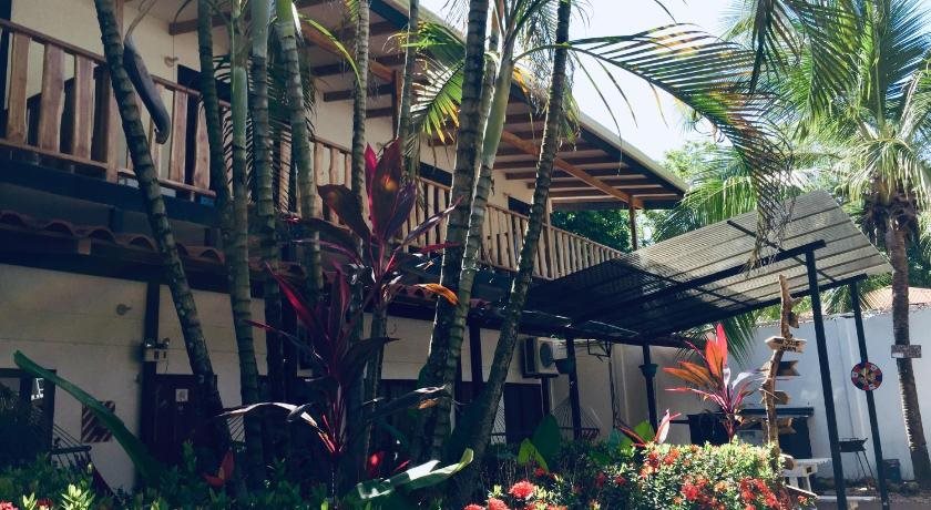 Beach Break Santa Teresa Apartamentos — 4-Star Luxury Hotel in Nicoya, Costa Rica