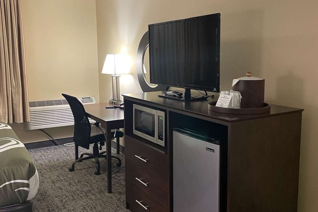 Quality Inn Ontario - photo 29