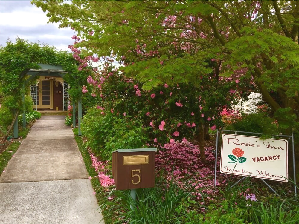 Rosie's Inn — hotel in New Norfolk