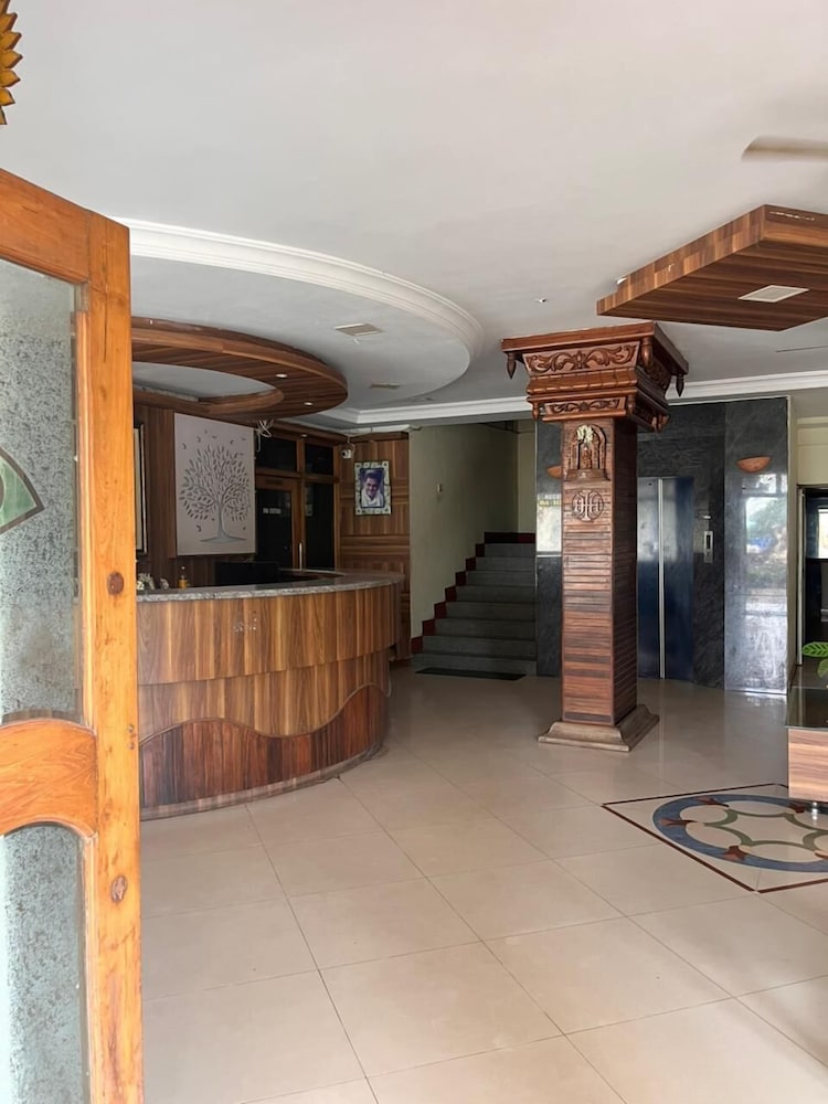 Hotel Harsha International — hotel in Koppal