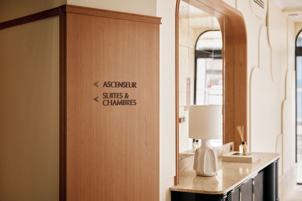 Hotel Vintimille - last minute hotel in Paris
