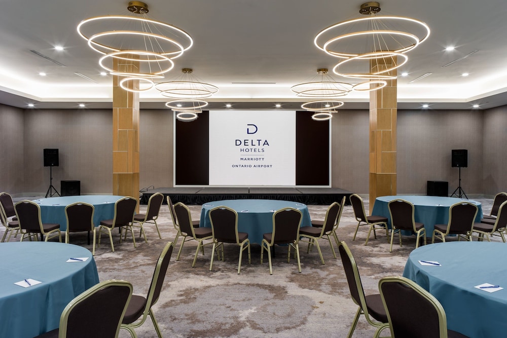 Delta Hotels Ontario Airport - photo 25
