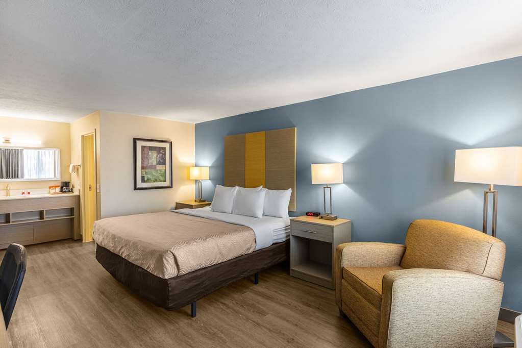 Econo Lodge Middlesboro - photo 25