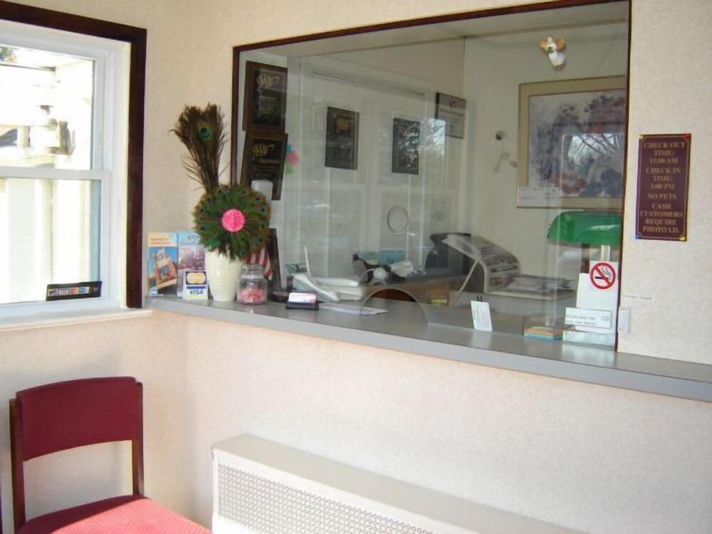 Hershey Travel Inn - photo 10