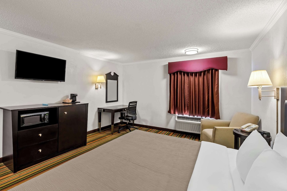 Quality Inn Marietta near Dobbins ARB - photo 11