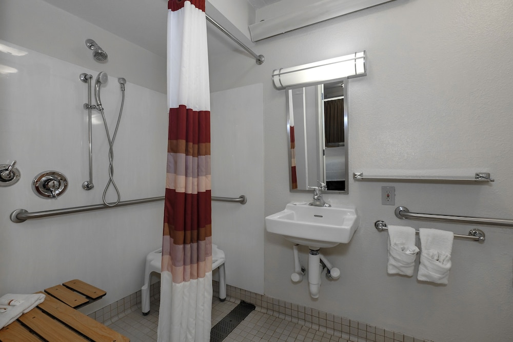 Red Roof Inn Aberdeen - photo 30