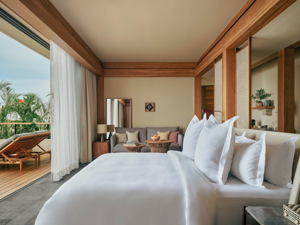 Rosewood Mandarina in Compostela, Mexico