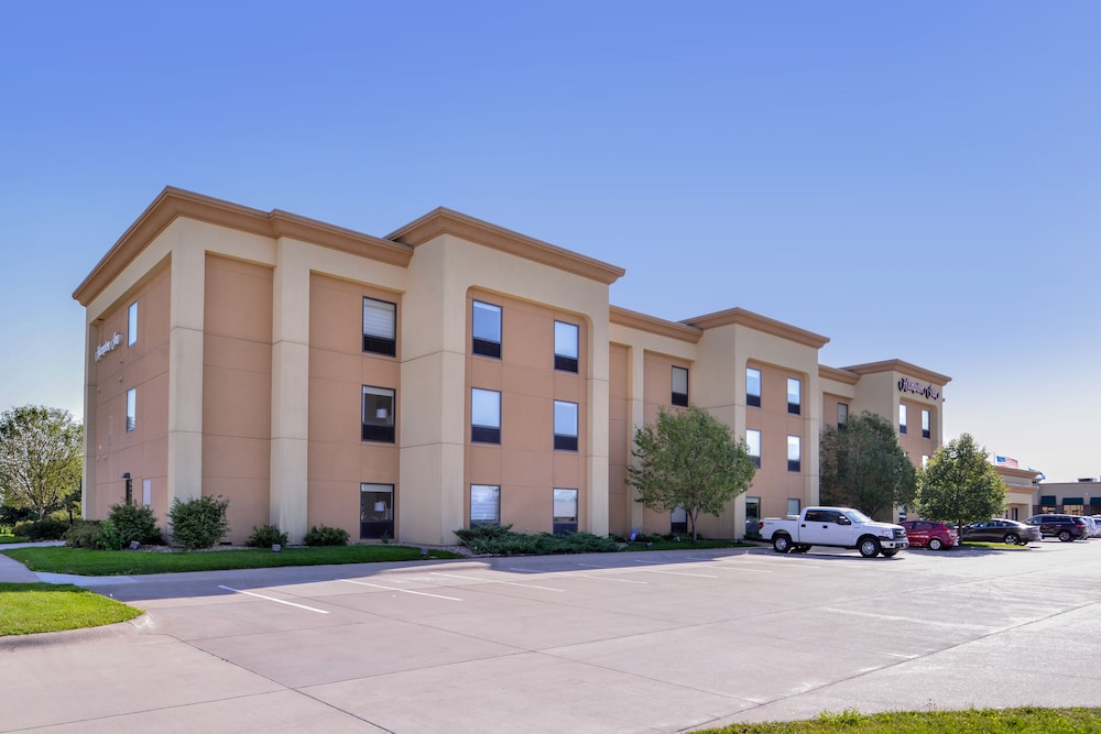 Hampton Inn York - photo 34