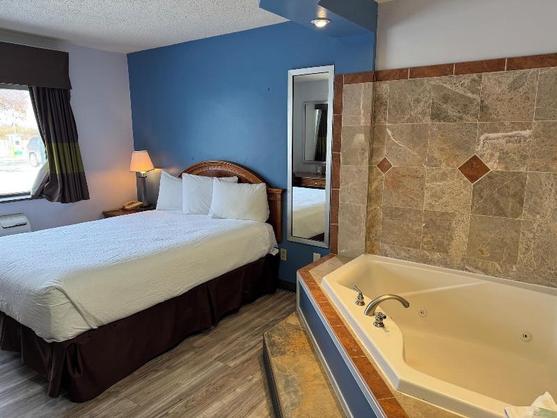 South Ridge Inn - photo 5