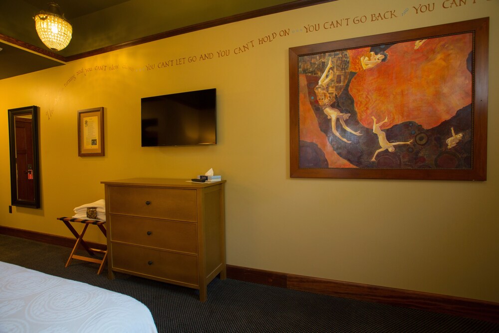 McMenamins Anderson School - photo 6