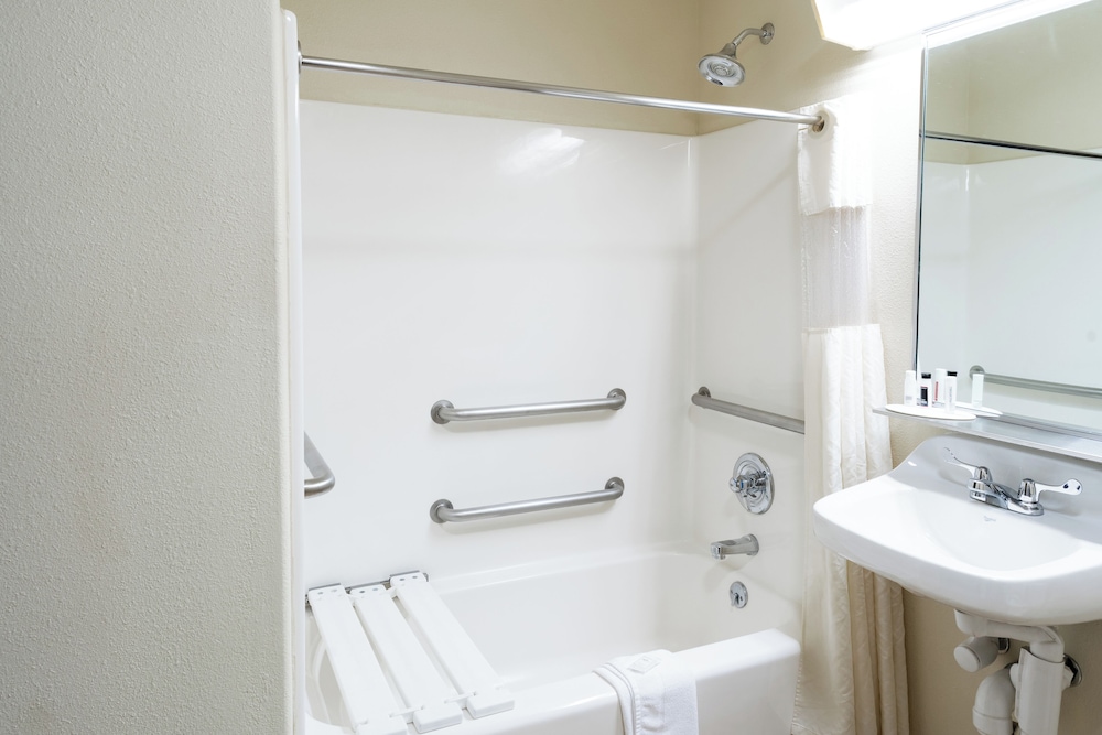 Baymont by Wyndham Pinedale - photo 45