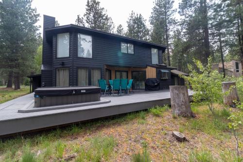 Jacobs Ladder Black Butte Ranch — 4-Star Luxury Hotel in Sisters, United States