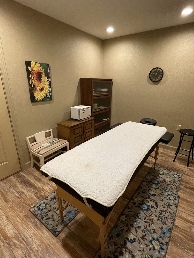 Crown Point Resort - photo 80