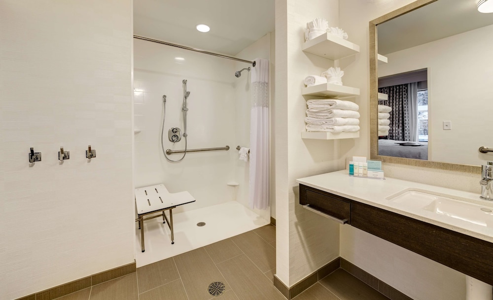 Hampton Inn & Suites Dallas Plano East - photo 25