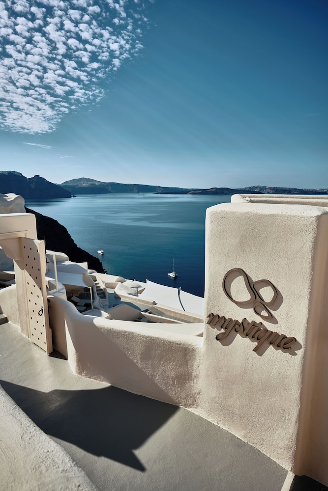 Mystique a Luxury Collection Hotel Santorini — Oia — photo 2