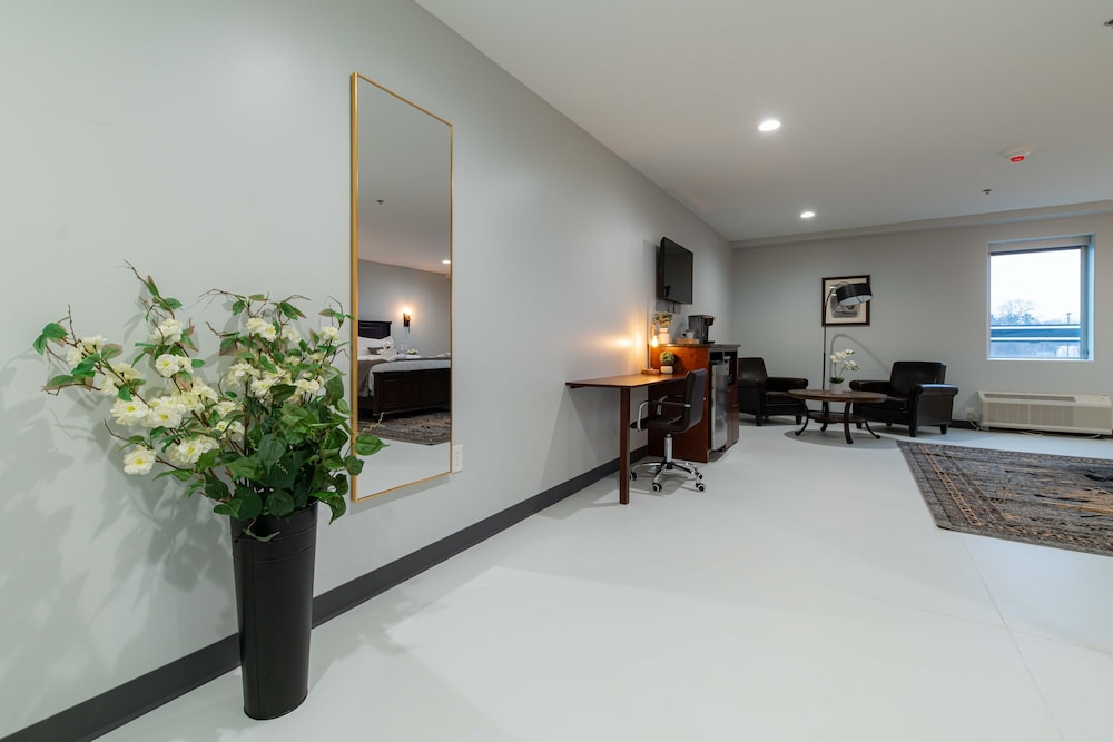 Gallops Motel - photo 27
