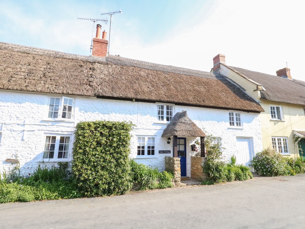 Lime Cottage — 4-Star Luxury Hotel in Bridport, United Kingdom