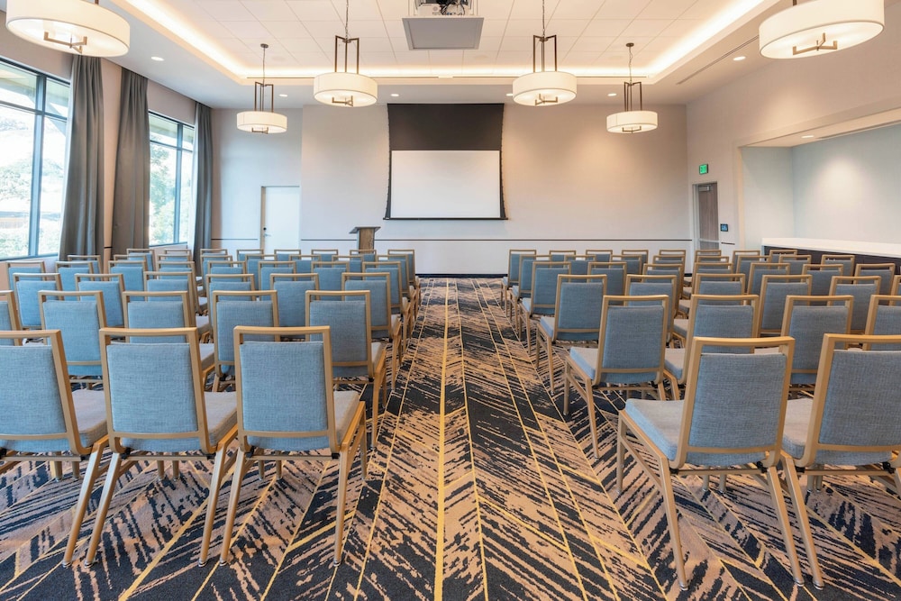 TownePlace Suites by Marriott Agoura Hills - photo 39