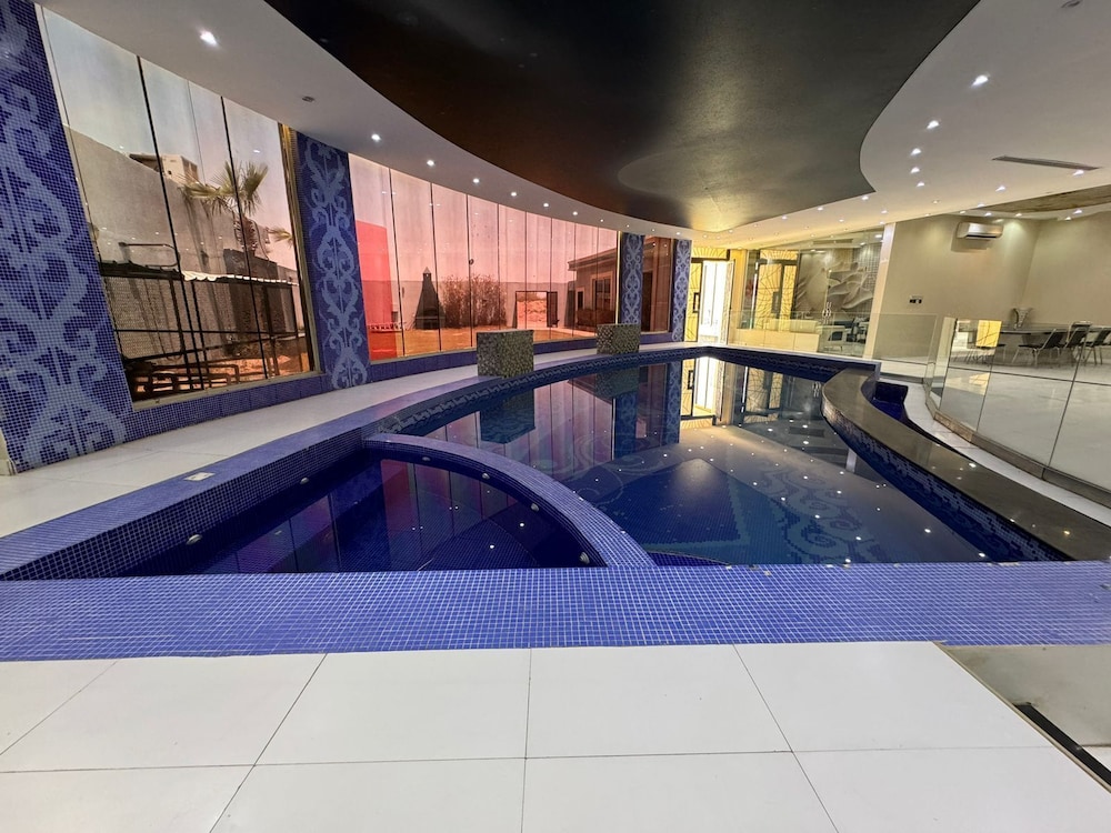 VIP resort chalet 18 - carbon neutral hotel in Riyadh