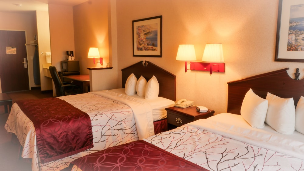 Holiday Inn Express & Suites Portland East - photo 3