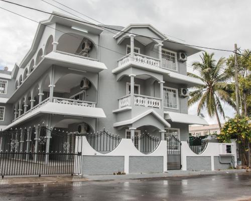 Blue Pebbles Villa — 4-Star Luxury Hotel in Flic En Flac, Mauritius