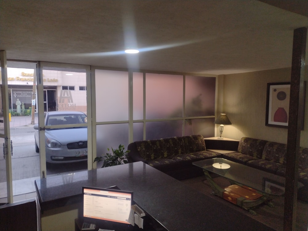 Hotel Acapulco in Leon De Los Aldama, Mexico