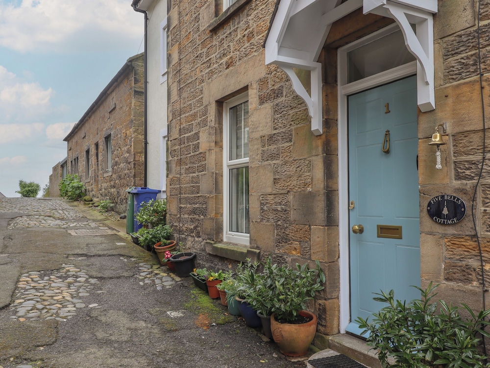 Five Bells Cottage — 4-Star Luxury Hotel in Alnmouth, United Kingdom