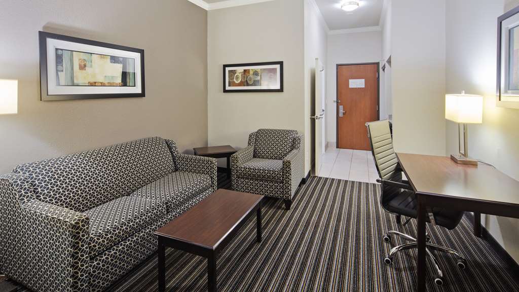 Best Western Plus Austin Airport Inn & Suites - photo 16