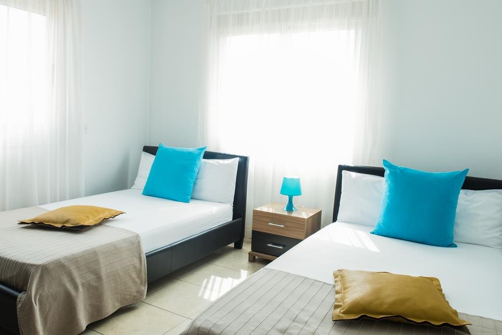 Green Bay Villas