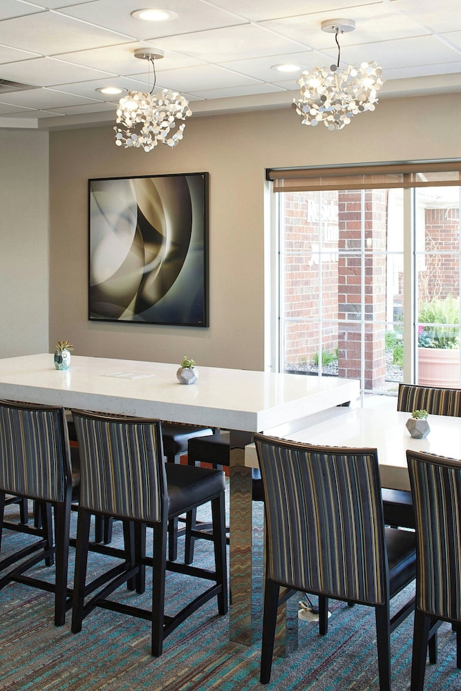 Residence Inn by Marriott Minneapolis St. Paul Roseville - photo 5