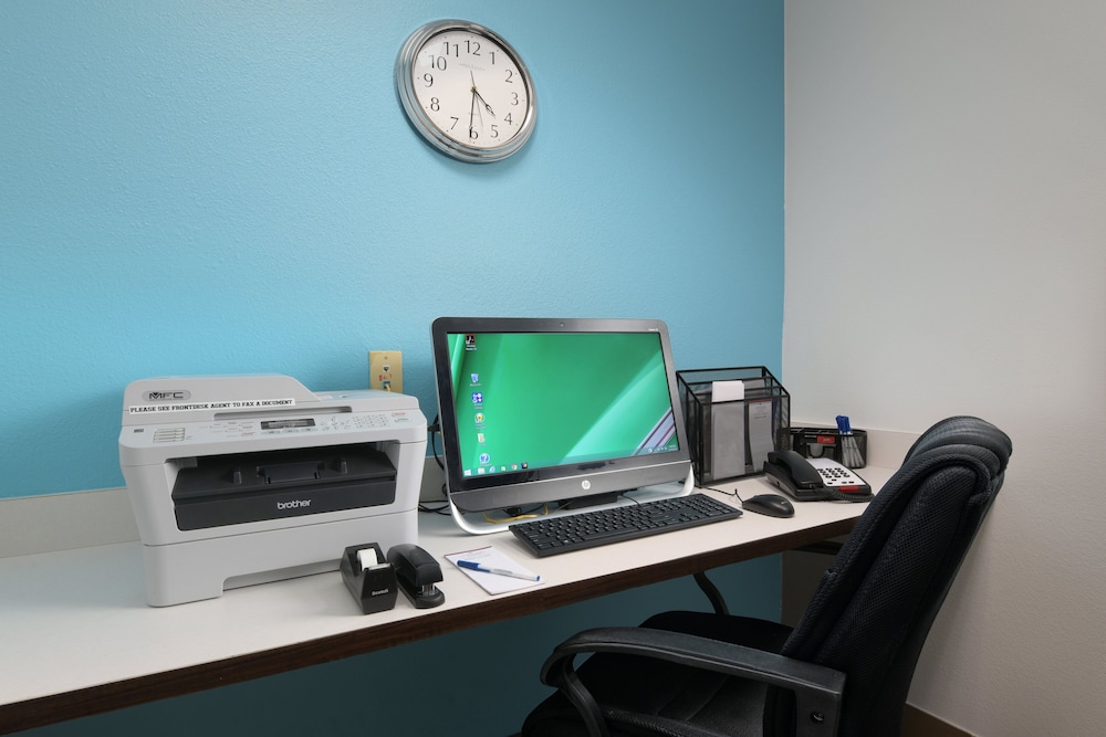 Candlewood Suites Odessa by IHG - photo 25