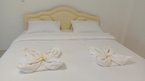 Batikseafood Airport & Room — hotel near Phuket International Airport