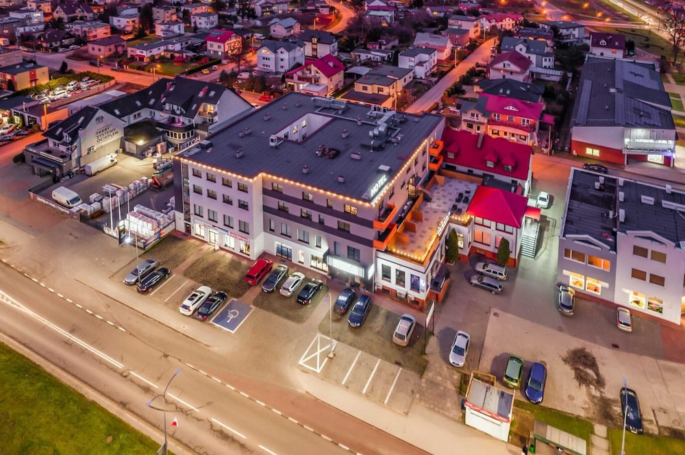 Hotel 107 - carbon neutral hotel in Rumia