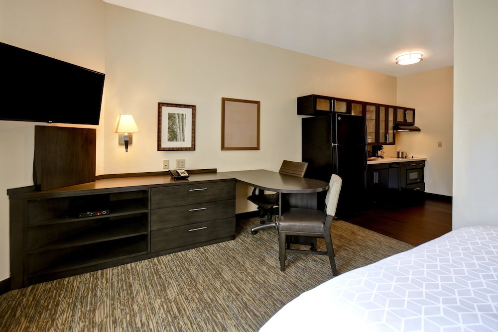Candlewood Suites St. Clairsville by IHG - photo 15