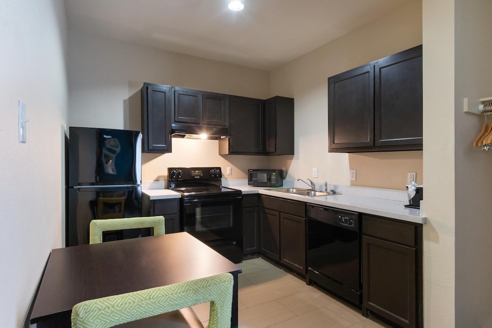 Residency Suites Cotulla - photo 19