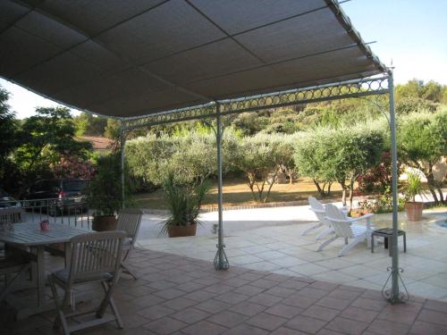 Le Clos Olives — Comps — photo 3
