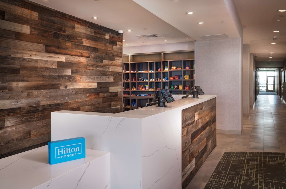 Home2 Suites by Hilton Riverside March Air Force Base - photo 4